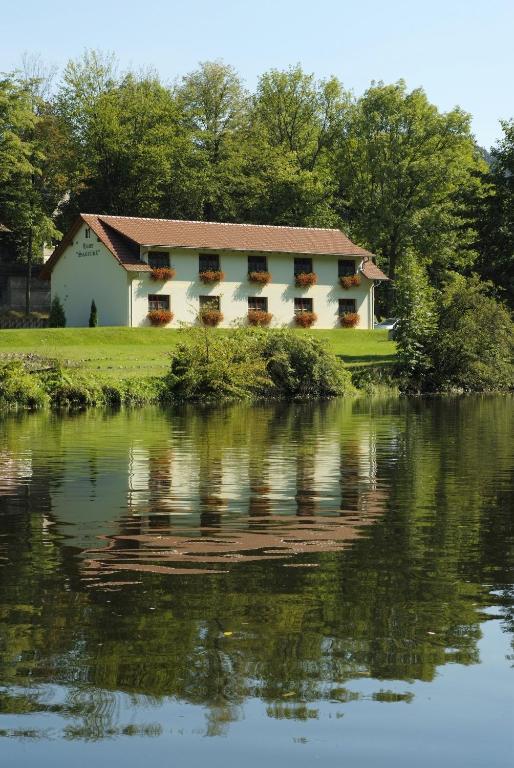 Hotel Zur Fernmuehle Ziegenrück Exterior foto